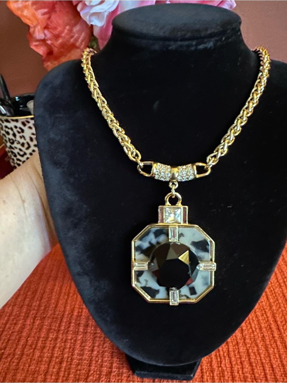 Ann Taylor Gold-Tone Necklace with Black and Tortoiseshell Pendant